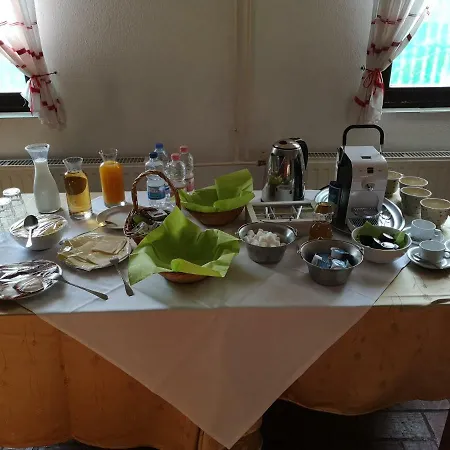 Sipito Pihenopark Hotel *