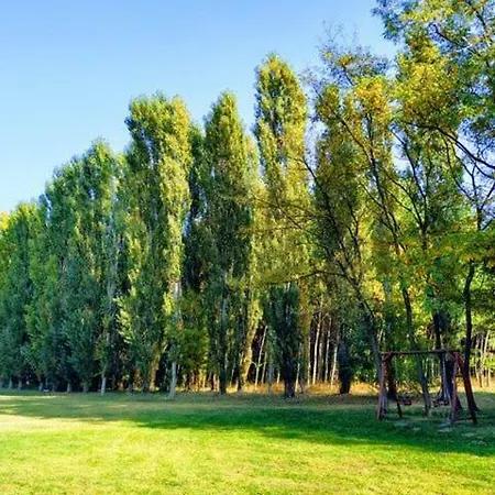 Sipito Pihenopark * Pilis